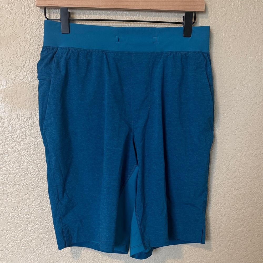 Men’s Lululemon Shorts no liner 9” inseam